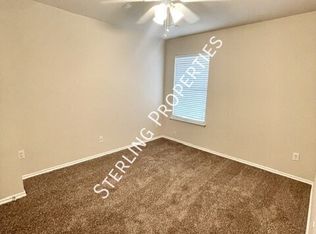 10724 N West 32nd St, Yukon, OK 73099