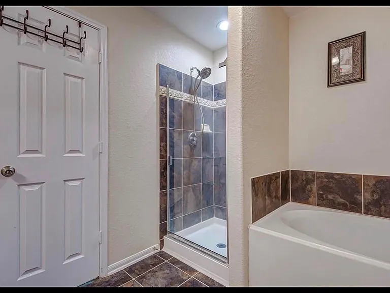 3042 Thicket Path Way — Photo 12
