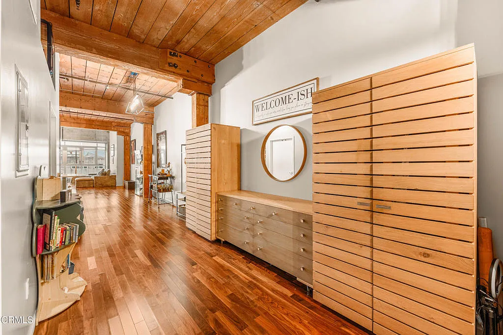1 bed, 1.0 bath, 1110 sqft, $3,700 — Photo 3