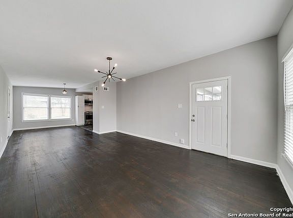 5th image of 143 Teakwood Ln