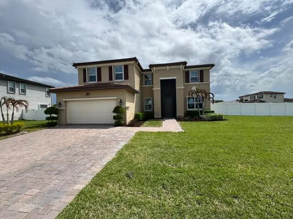 7401 NW Farnsworth Circle NW, Port St Lucie, FL 34987
