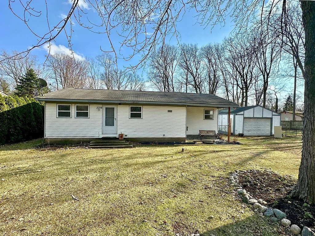3756 Elmhill Dr photo 1