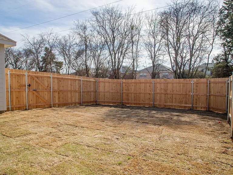1838 Jasmine Dr — Photo 4