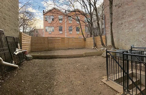 Rented by Zjama Realty Corp | media 7