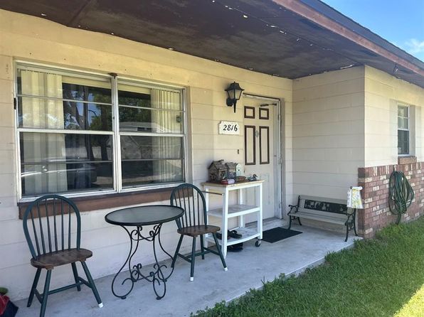 2816 Travelers Palm Dr, Edgewater, FL 32141