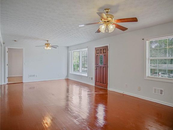 5th image of 1623 Mallard Cir