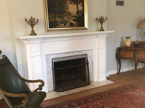 5th image of 208 S Deer Creek Dr E