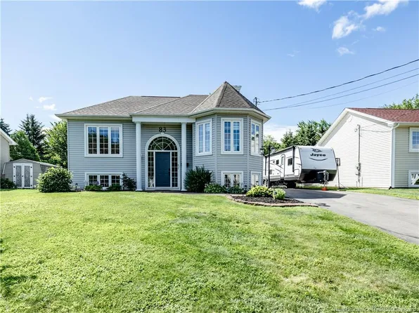 83 Frederic St, Dieppe, NB E1A 7H9