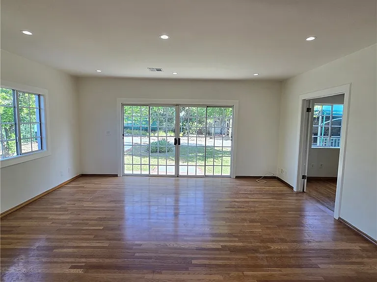 2035 Rangeview Dr — Photo 5