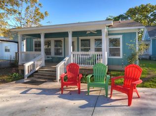 304 W Avenue G, Jarrell, TX 76537