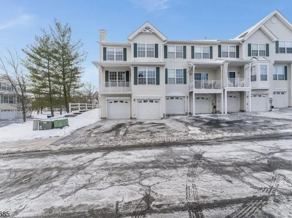 1 Haddenford Dr, Raritan Twp., NJ 08822