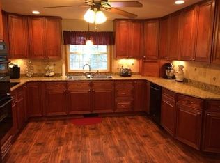 298 High St, Southbridge, MA 01550