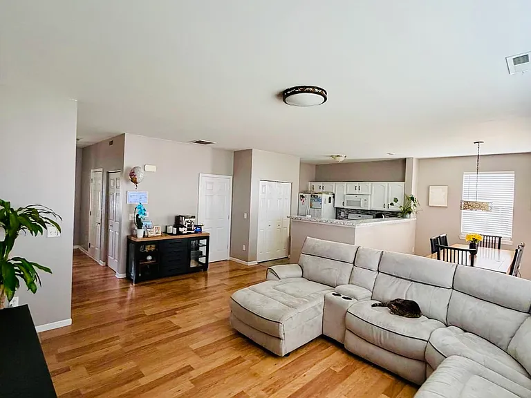 7660 E 112th Ave — Photo 9
