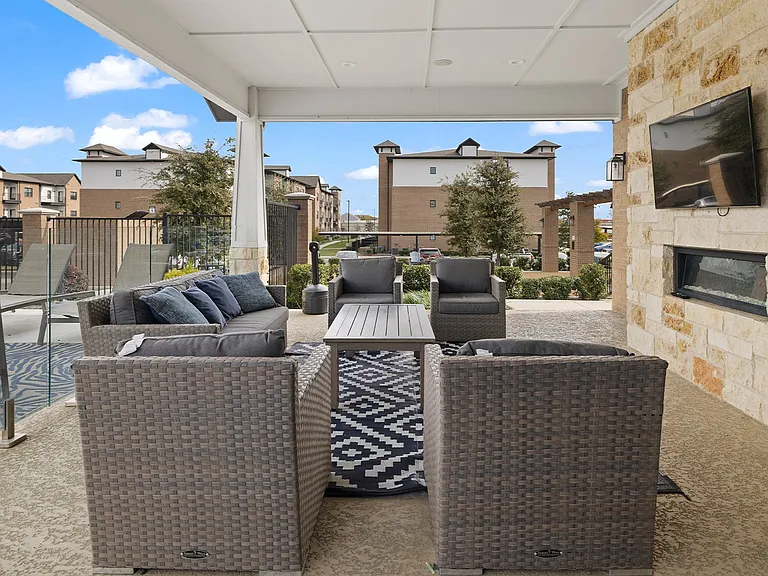 Reatta Ranch Apartments — Photo 9