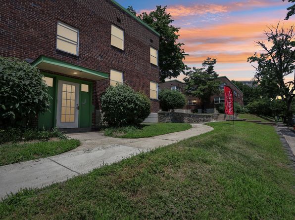 330 W Johnson St #977F2C848