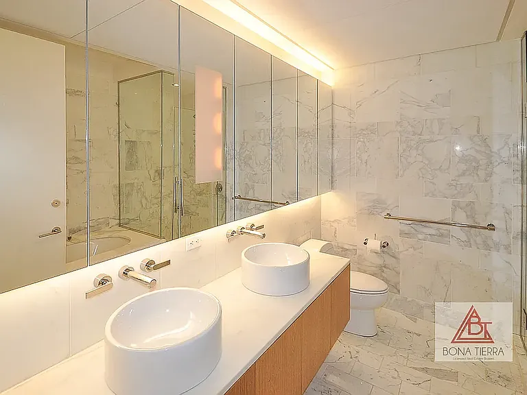 18 W 48th St #23D — Photo 4