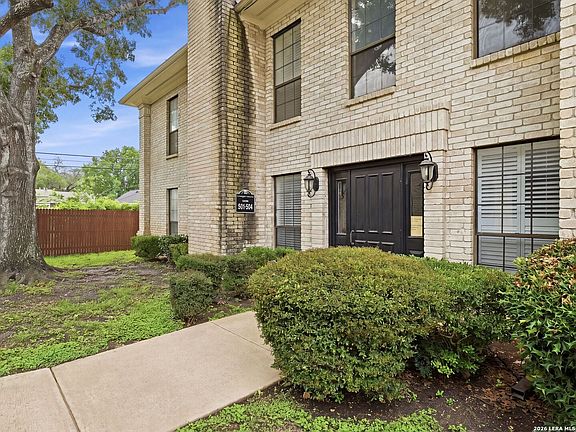 3rd image of 2611 Eisenhauer Road #502