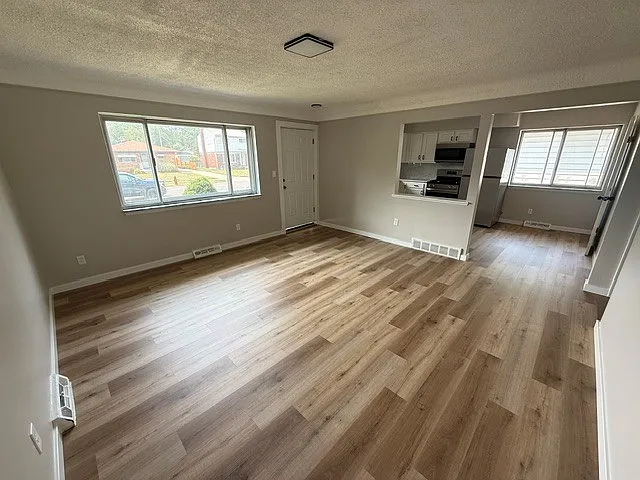 3 bed, 1482 sqft, $1,750 — Photo 2