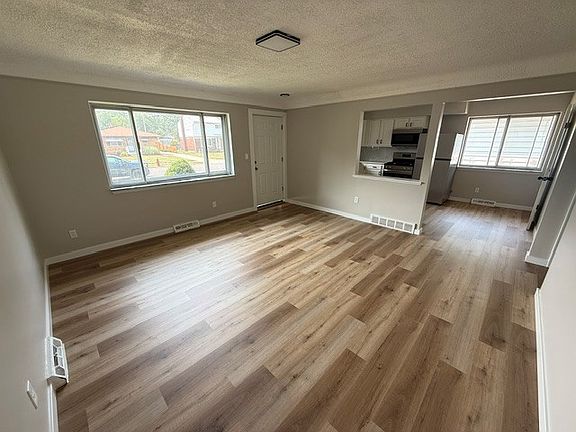 2nd image of 5597 Kenton Ave