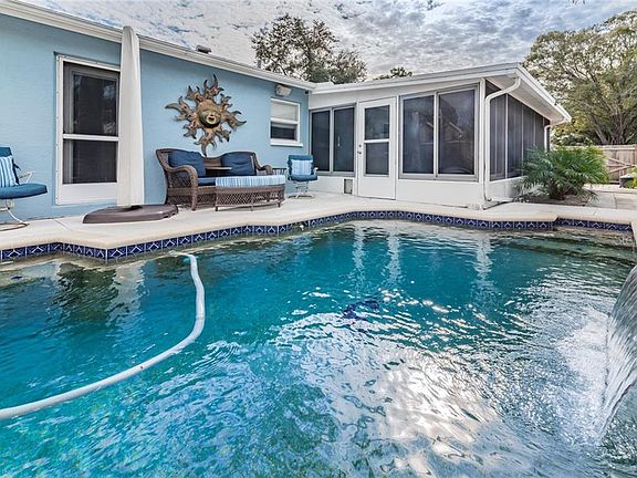 4th image of 2319 Liston Cir