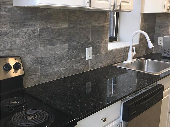 2nd image of 422 St Nicholas Ave APT 5S