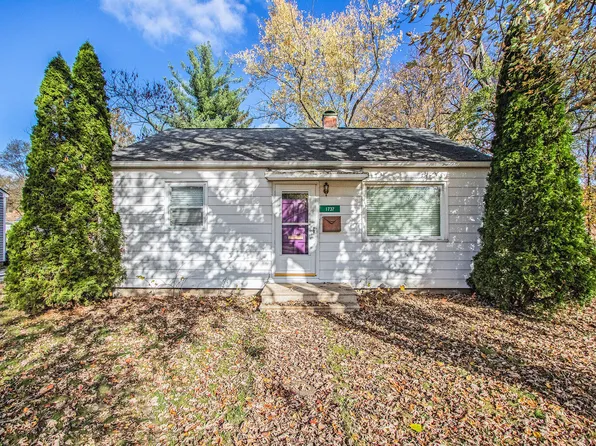 1737 Regent St, Niles, MI 49120