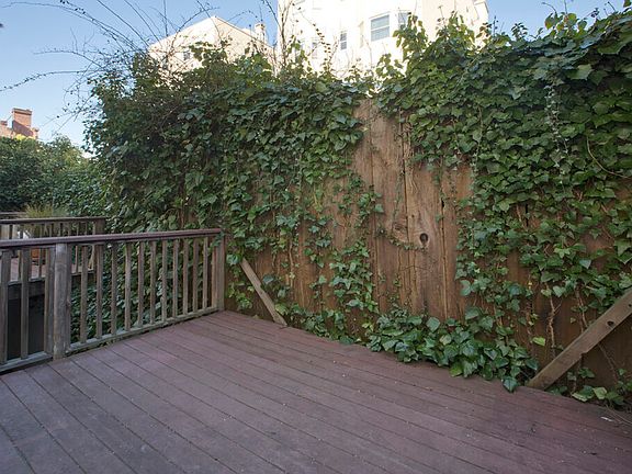 5th image of 2240 Pacific Ave APT 103