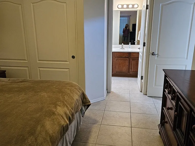 420 Acoma Blvd S #11 — Photo 14