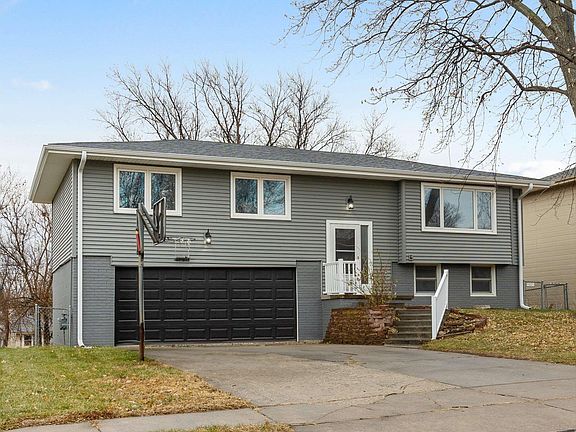 2nd image of 7405 Ivy Lane Dr