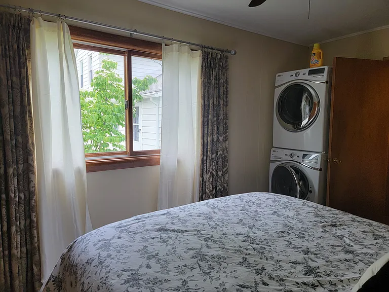 712 Indiana Ave — Photo 13