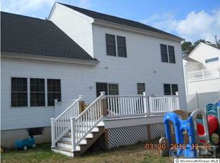 591 Shark Ln, Manahawkin, NJ 08050