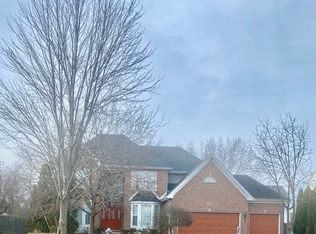 1794 Moorland Ln, Crystal Lake, IL 60014