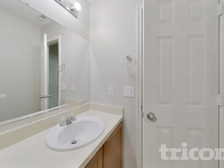 2744 Woodspring Forest Dr — Photo 14