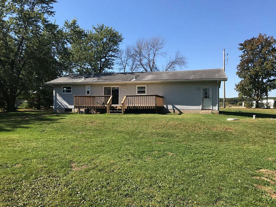 2nd image of 688 Schaefer Rd