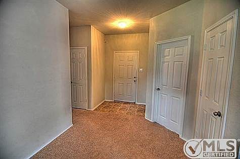 4th image of 3012 Yoakum St