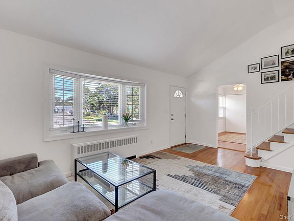 3rd image of 344 Tremont Road