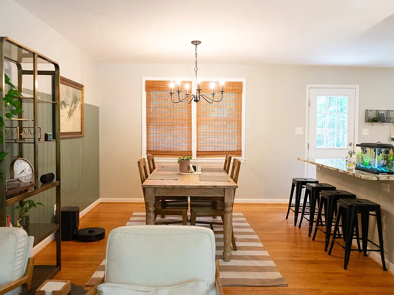 306 Plum Ln — Photo 10
