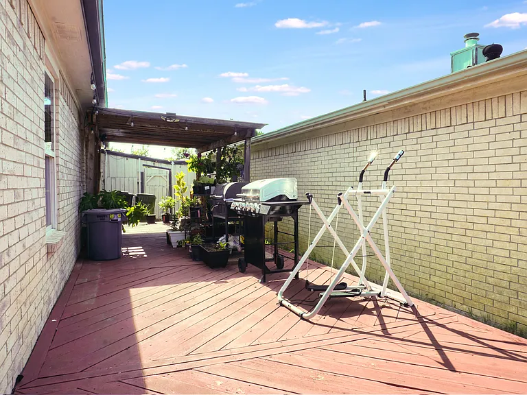 6103 Tidewater Dr — Photo 18
