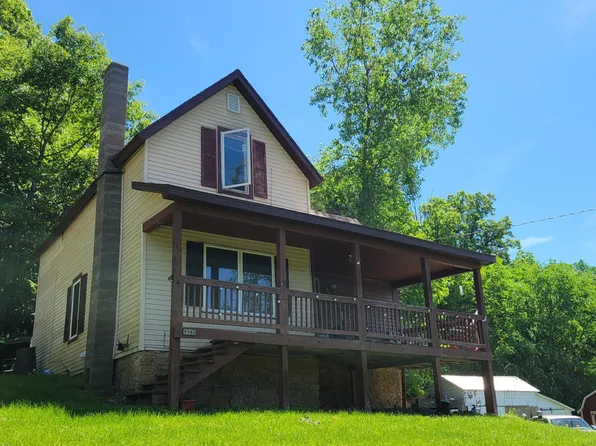 N542 Riverview Dr, Spring Valley, WI 54767