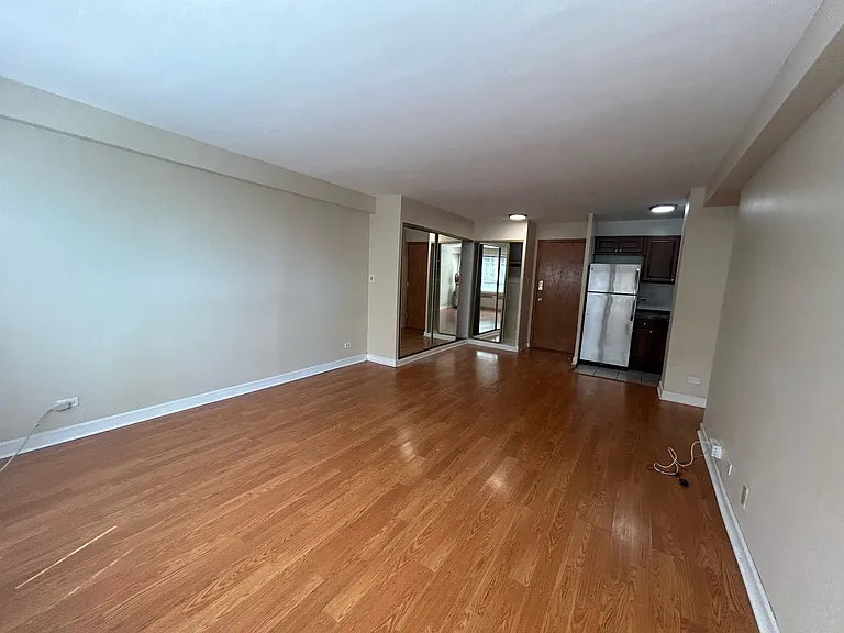 4180 Marine Terrace Apartments — Photo 111