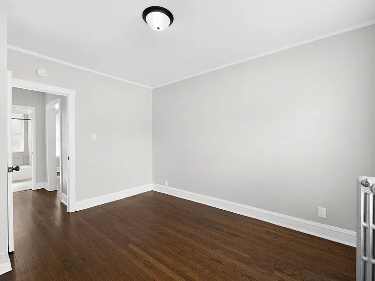 703 N Austin — Photo 12
