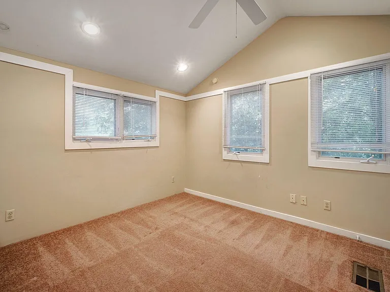 4506 Caswell Ave #B — Photo 18