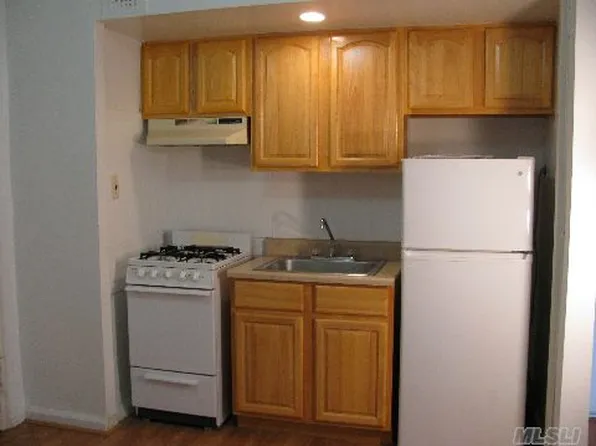 105-37 65th Avenue image 1 of 12