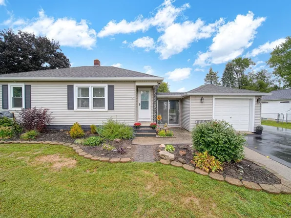 2156 Adams St, Adrian, MI 49221