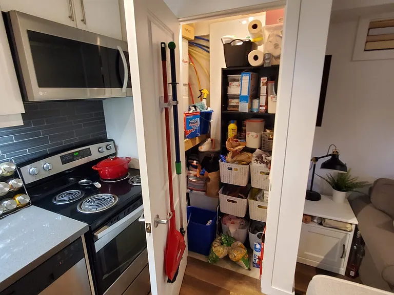15 Highview Cres #B1 — Photo 8