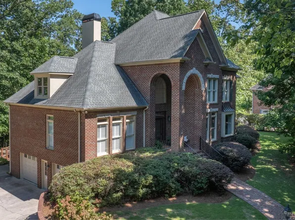 1025 Blue Heron Point, Birmingham, AL 35242