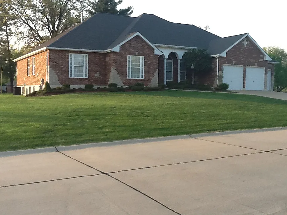 4623 Butler Hill Rd photo 1
