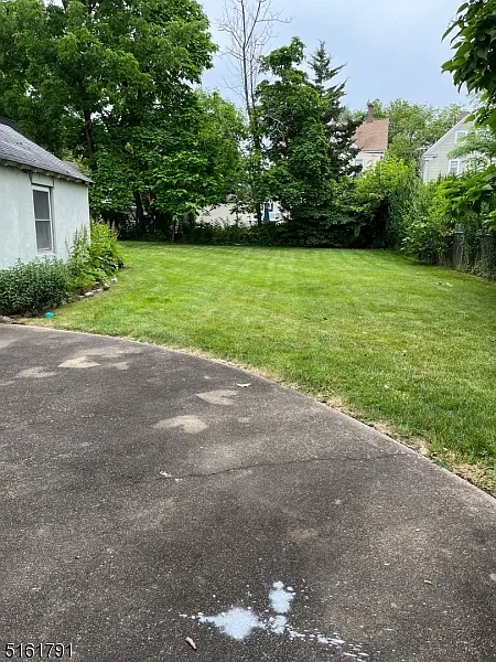 3 bed, 1.5 bath, $4,100 — Photo 3