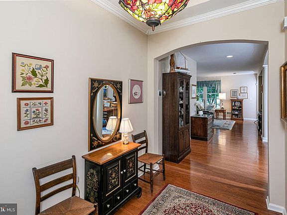 5th image of 21 Barbados Ct