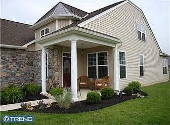 5th image of 1674 Wisteria Way
